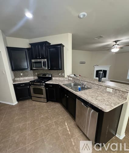 Forney House: 211 Patriot Parkway