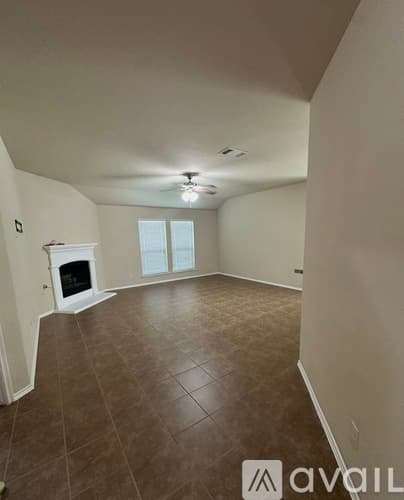 Forney House: 211 Patriot Parkway
