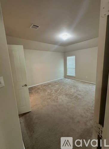 Forney House: 211 Patriot Parkway