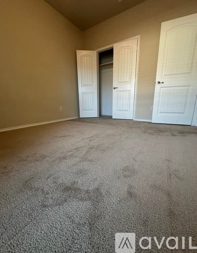 Forney House: 211 Patriot Parkway