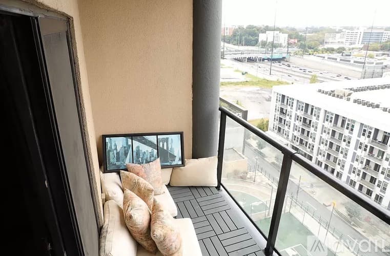 Atlanta Condo: 1280 West Peachtree Street Northwest