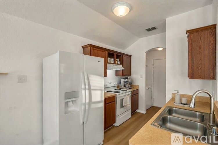Fort Worth House: 2721 Carten St