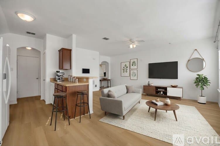 Fort Worth House: 2721 Carten St