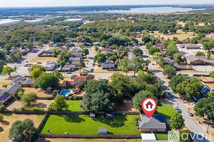 Fort Worth House: 2721 Carten St