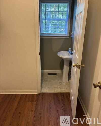 Demorest House: 155 Gator Hill Dr