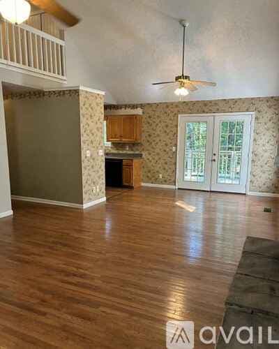 Demorest House: 155 Gator Hill Dr