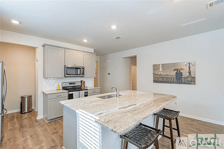 Pooler House: 2 Waterbuck Ct