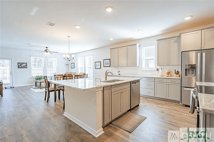 Pooler House: 2 Waterbuck Ct