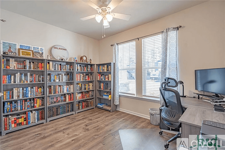 Pooler House: 2 Waterbuck Ct