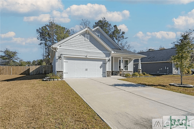 Pooler House: 2 Waterbuck Ct