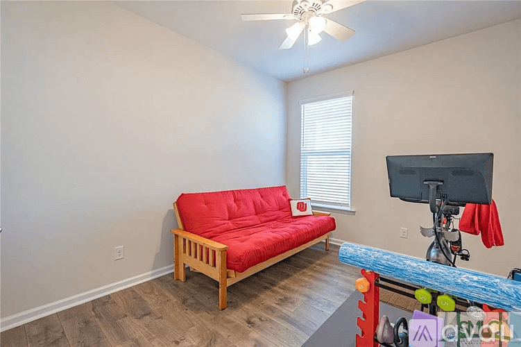 Pooler House: 2 Waterbuck Ct