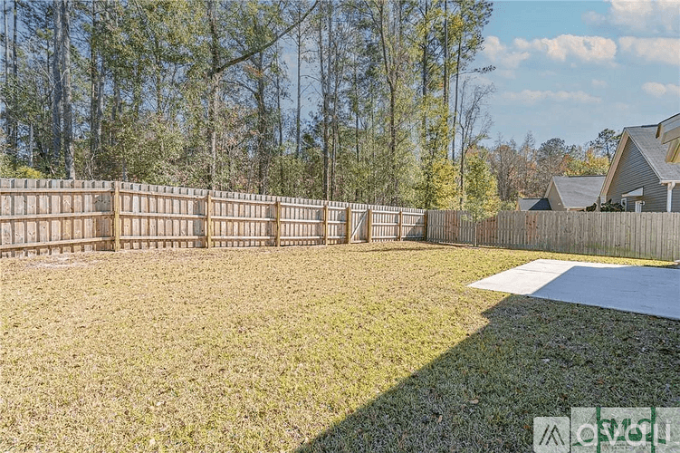 Pooler House: 2 Waterbuck Ct