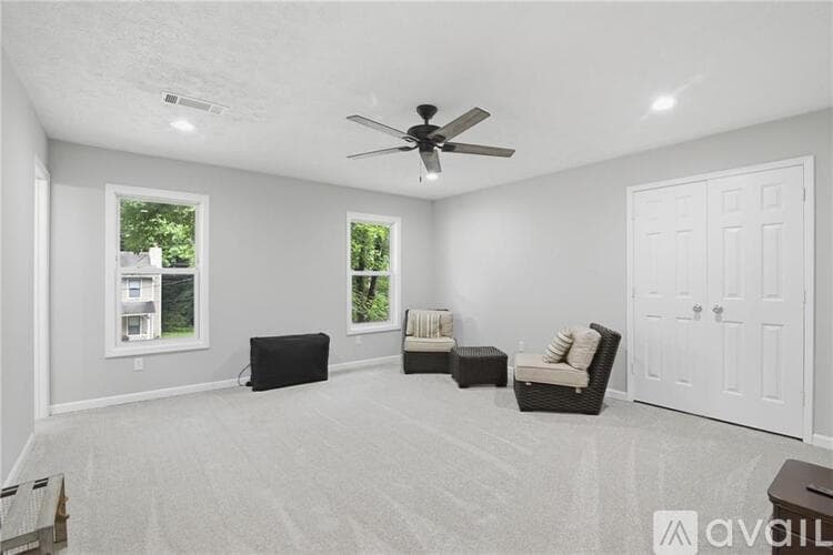 Smyrna Townhome: 4517 Coopers Creek Circle Southeast