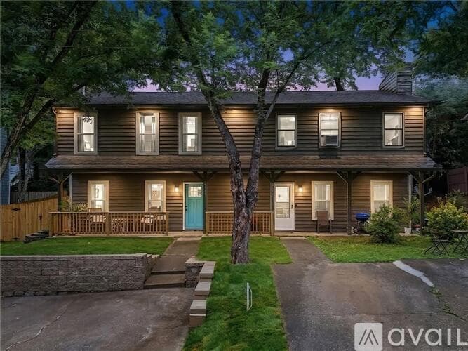 Smyrna Townhome: 4517 Coopers Creek Circle Southeast