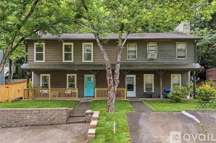 Smyrna Townhome: 4517 Coopers Creek Circle Southeast