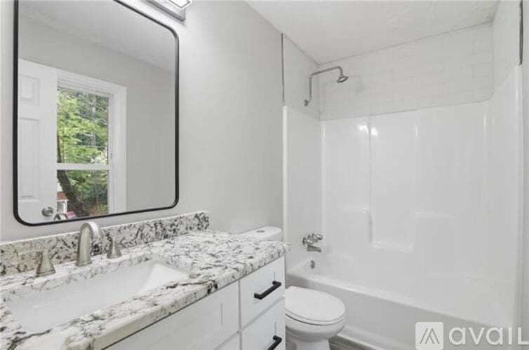 Smyrna Townhome: 4517 Coopers Creek Circle Southeast