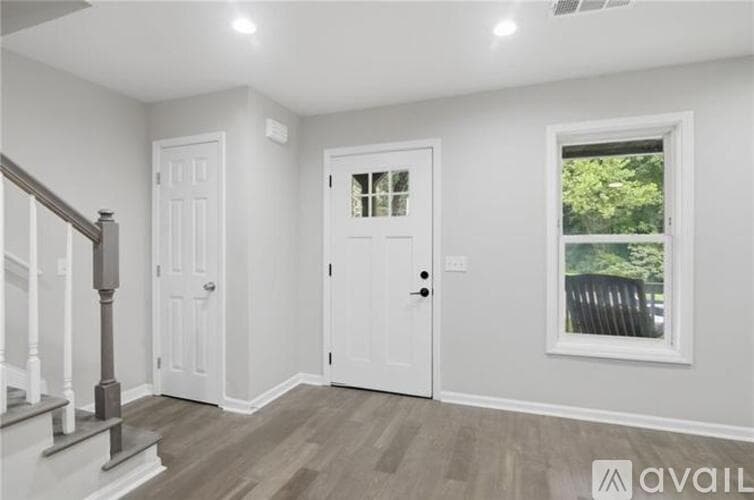 Smyrna Townhome: 4517 Coopers Creek Circle Southeast