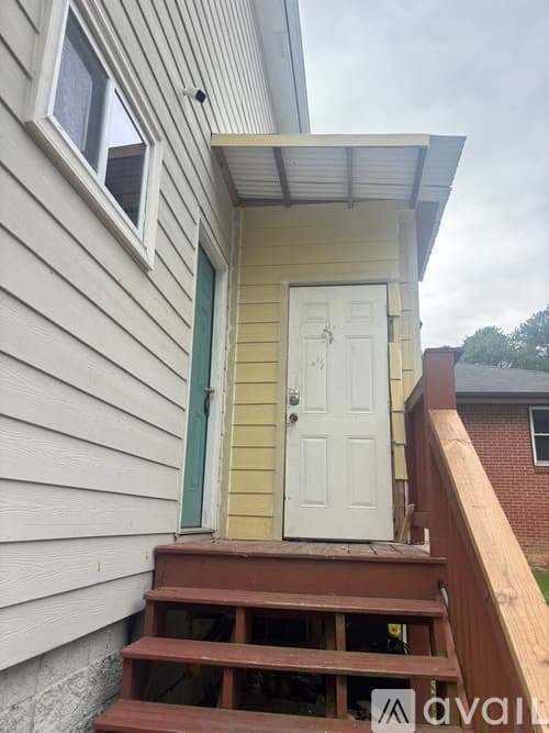 Atlanta House: 566 Cedar Avenue Northwest