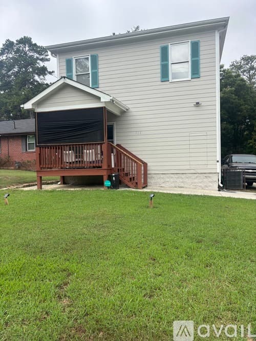 Atlanta House: 566 Cedar Avenue Northwest
