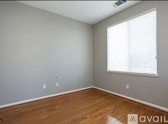Brentwood House: 679 Stewart Way
