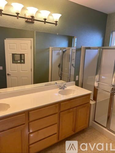 Brentwood House: 679 Stewart Way