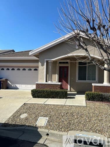Brentwood House: 679 Stewart Way