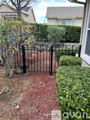 Brentwood House: 679 Stewart Way