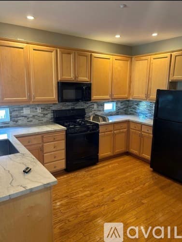 Brentwood House: 679 Stewart Way