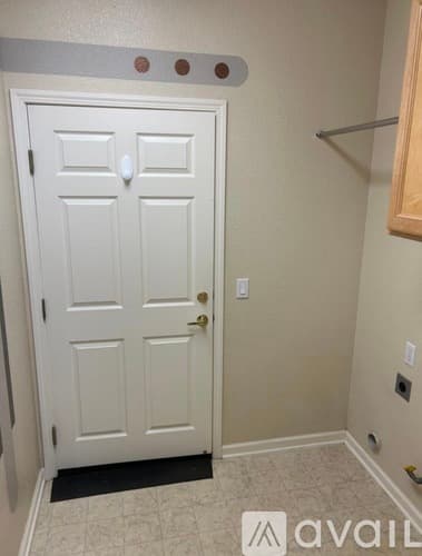 Brentwood House: 679 Stewart Way