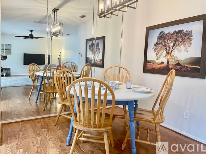 Clearwater Apartment: 1221 Drew St