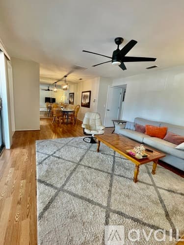 Clearwater Apartment: 1221 Drew St