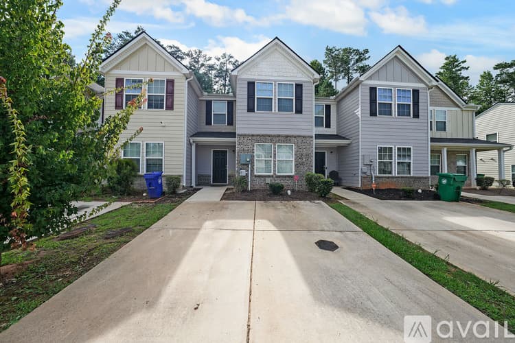 Stonecrest Townhome: 2538 Piering Dr