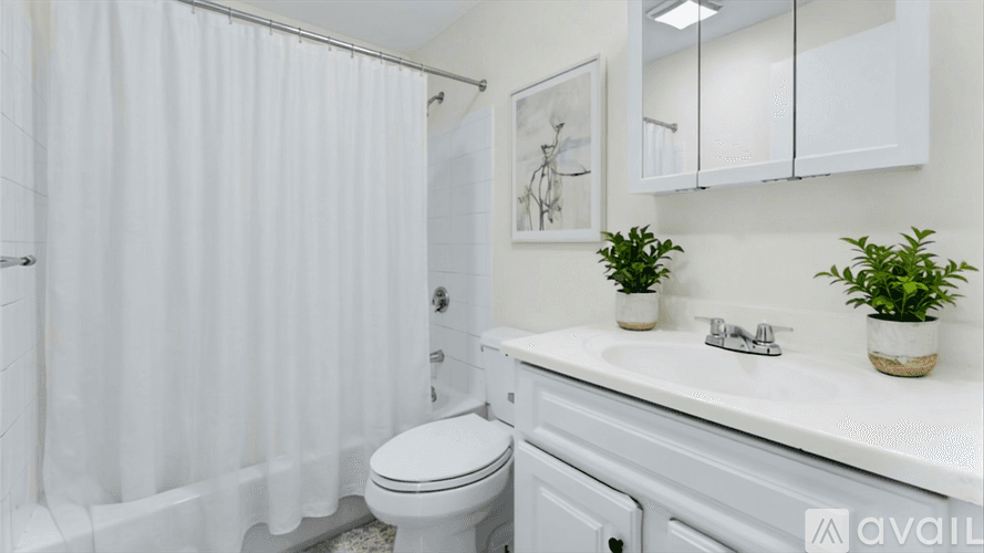 Brockton Apartment: 35 Eagle Ave