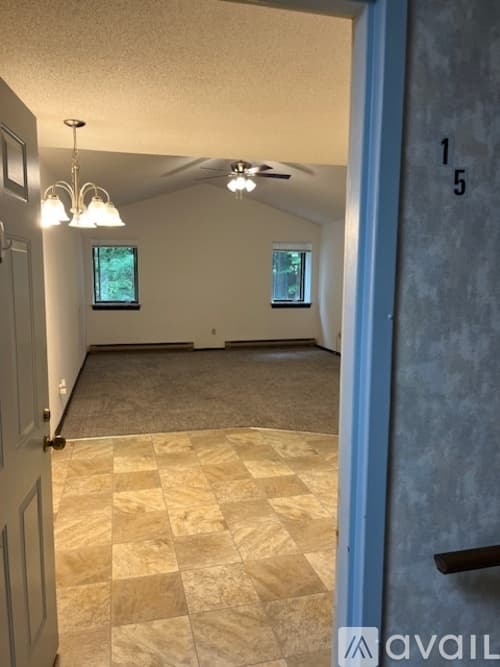 Jamestown Condo: 317 Fairmount Ave