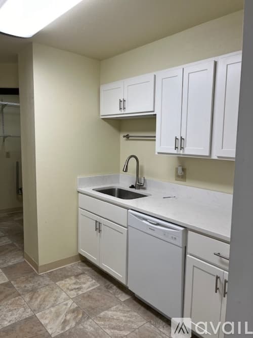 Jamestown Condo: 317 Fairmount Ave