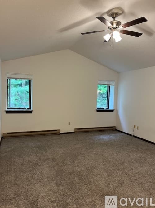 Jamestown Condo: 317 Fairmount Ave
