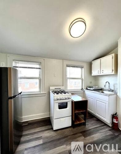 Newark House: 16 Bellair Place