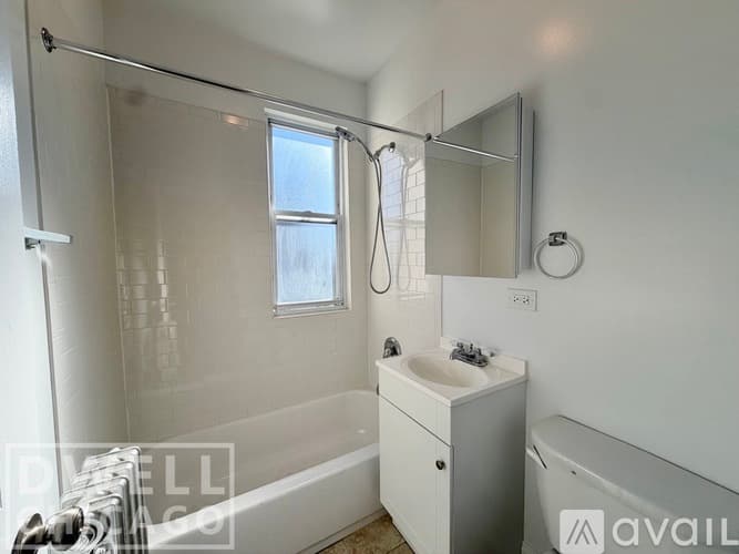 Chicago Apartment: 2600 N Kimball Ave