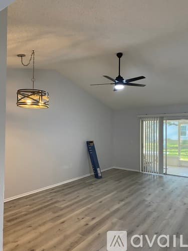 Safety Harbor House: 344 Bay Place