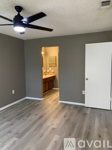 Safety Harbor House: 344 Bay Place