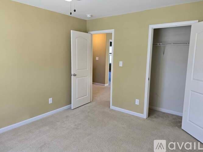 Raleigh House: 2901 Filbert Street