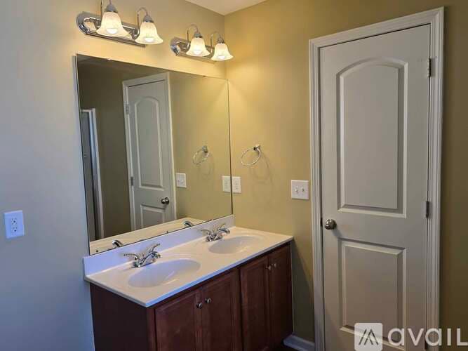 Raleigh House: 2901 Filbert Street