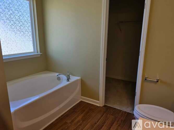 Raleigh House: 2901 Filbert Street