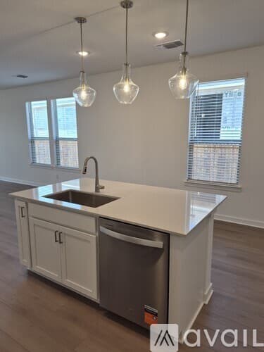 Liberty Hill House: 224 Groveland Drive