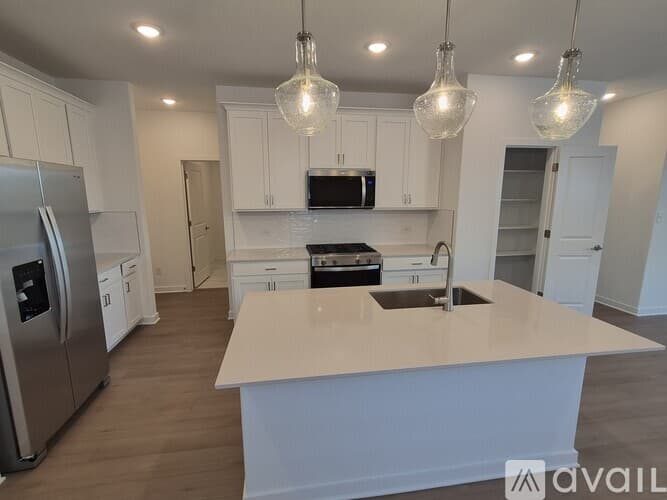 Liberty Hill House: 224 Groveland Drive
