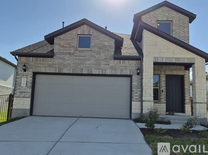 Liberty Hill House: 224 Groveland Drive