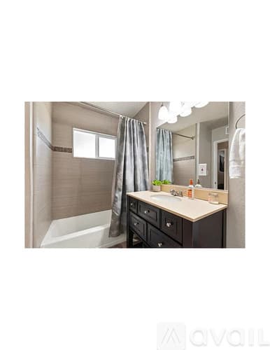 Fresno House: 1106 West Indianapolis Avenue