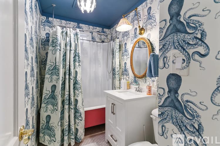 St. Simons Island House: 61 Maxwell Avenue