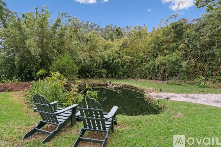 St. Simons Island House: 61 Maxwell Avenue