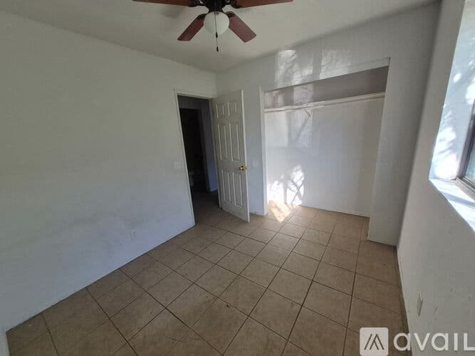 Bullhead City House: 2224 Montecito Drive
